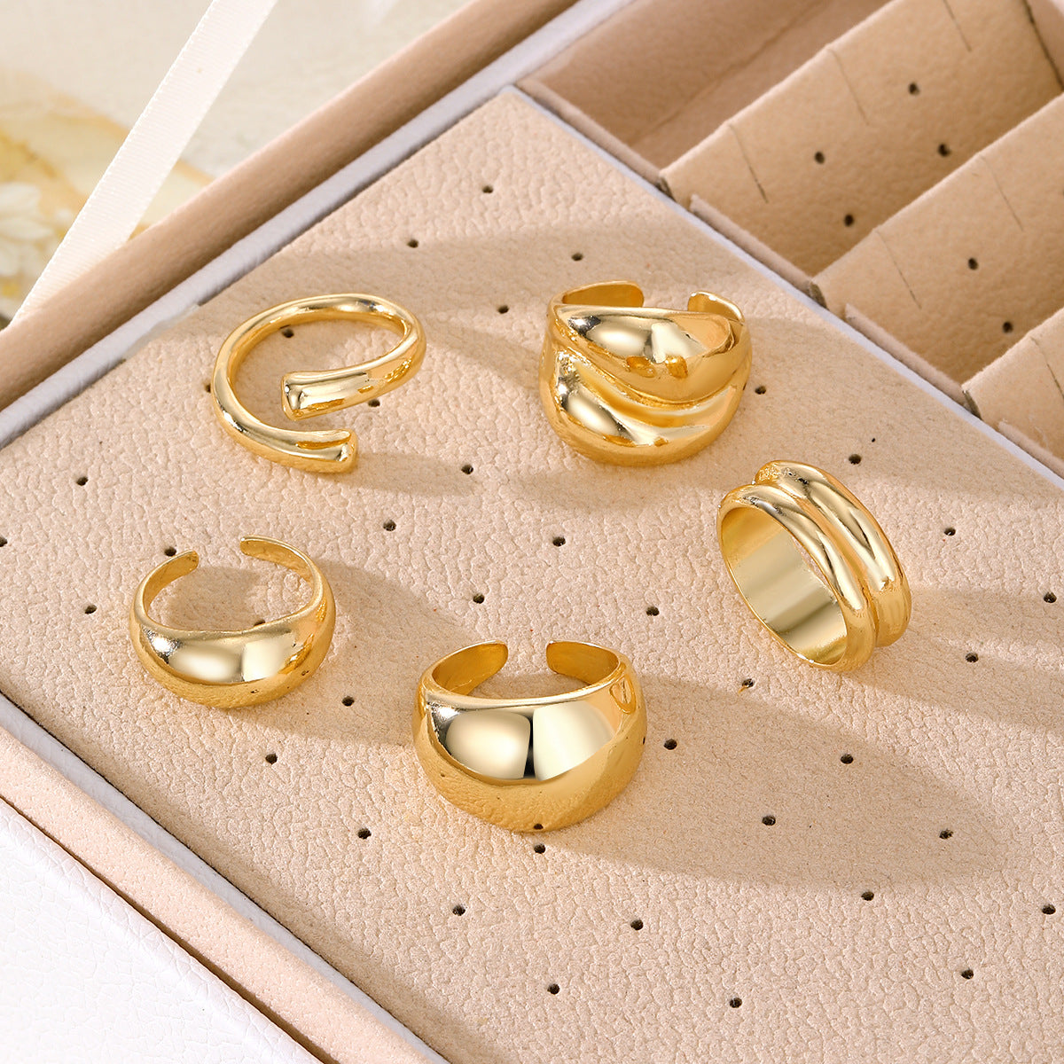 Golden Essence Chunky Ring Set