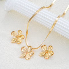 Golden Flower Choker Necklace Set