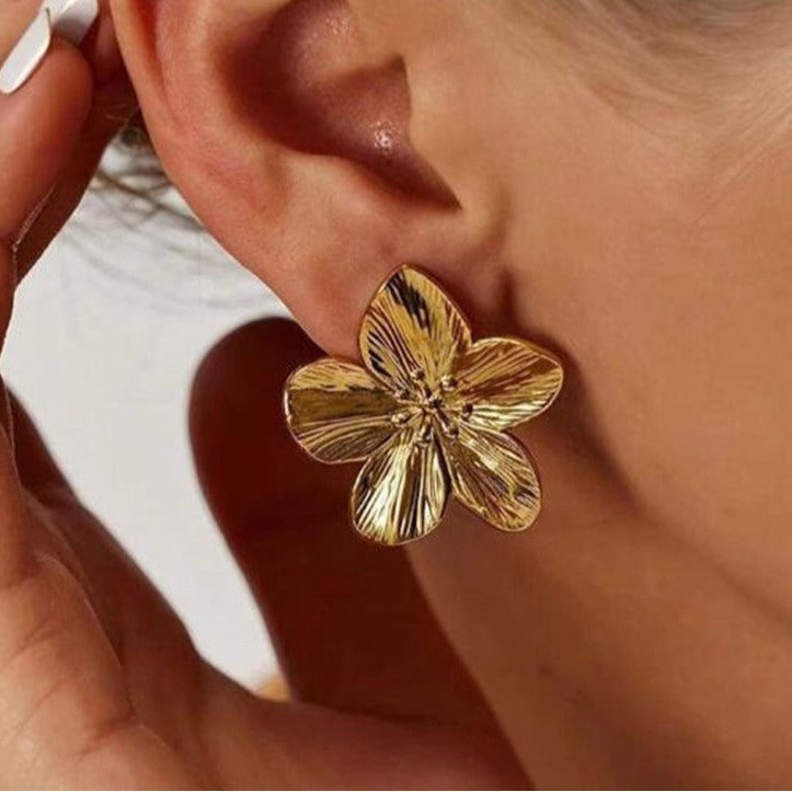 Golden Gleam Bloom Earrings