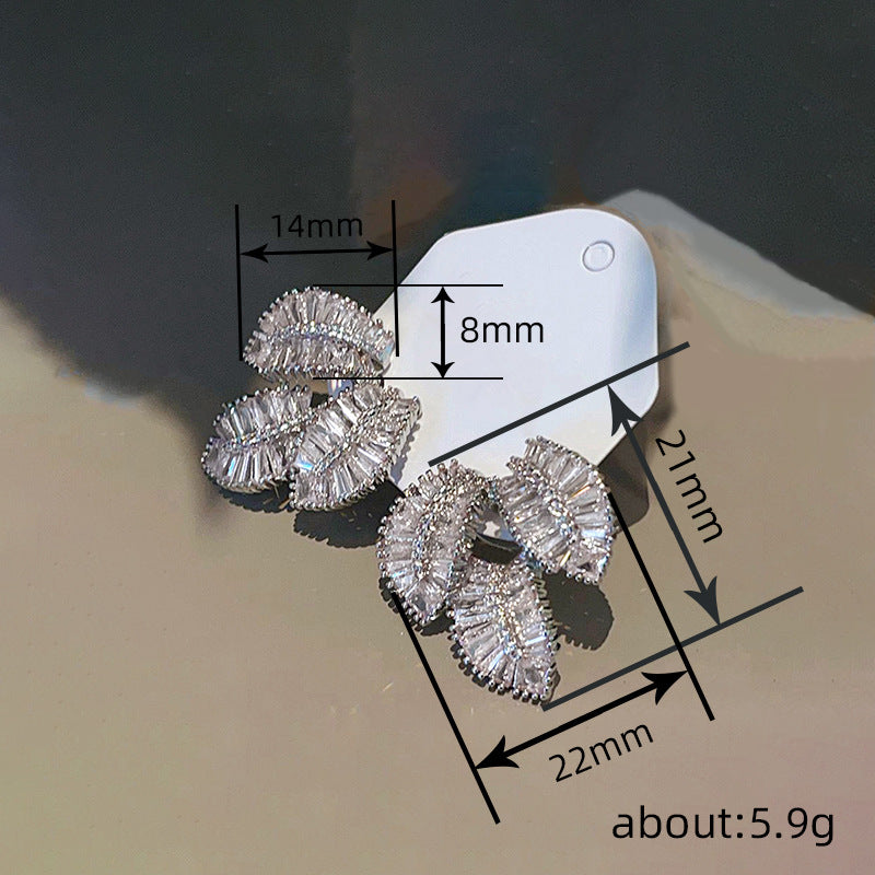 ZER25 - Gorgeous Leaf Earrings