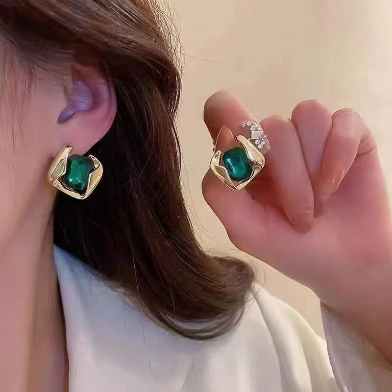 ER525 - Green Square Earrings