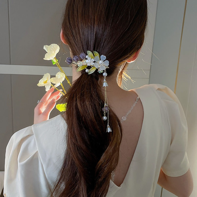 Lily of the Valley Geometric Tassel