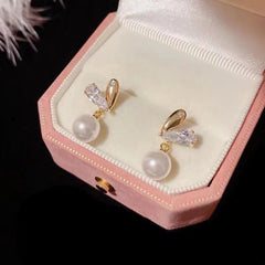 ER504 - Heart Shaped Pearl Pendant Earrings