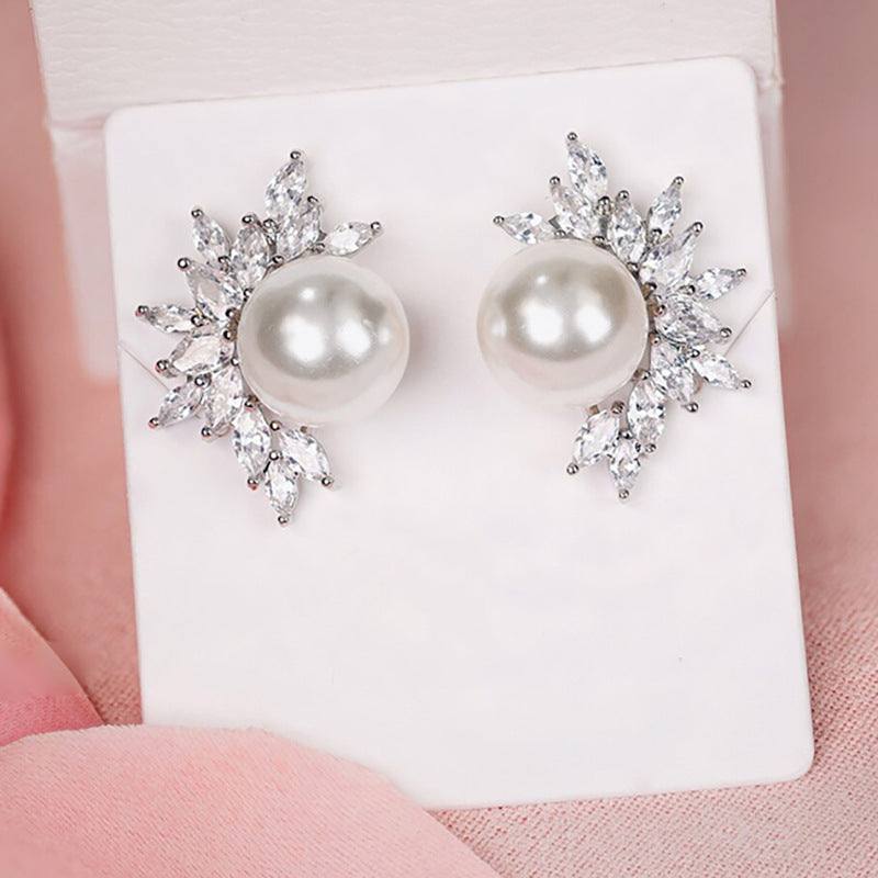 ZER12 - Imitation Pearl Stud Earrings