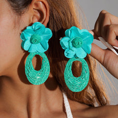 🌴 Island Vibes Floral Drop Earrings