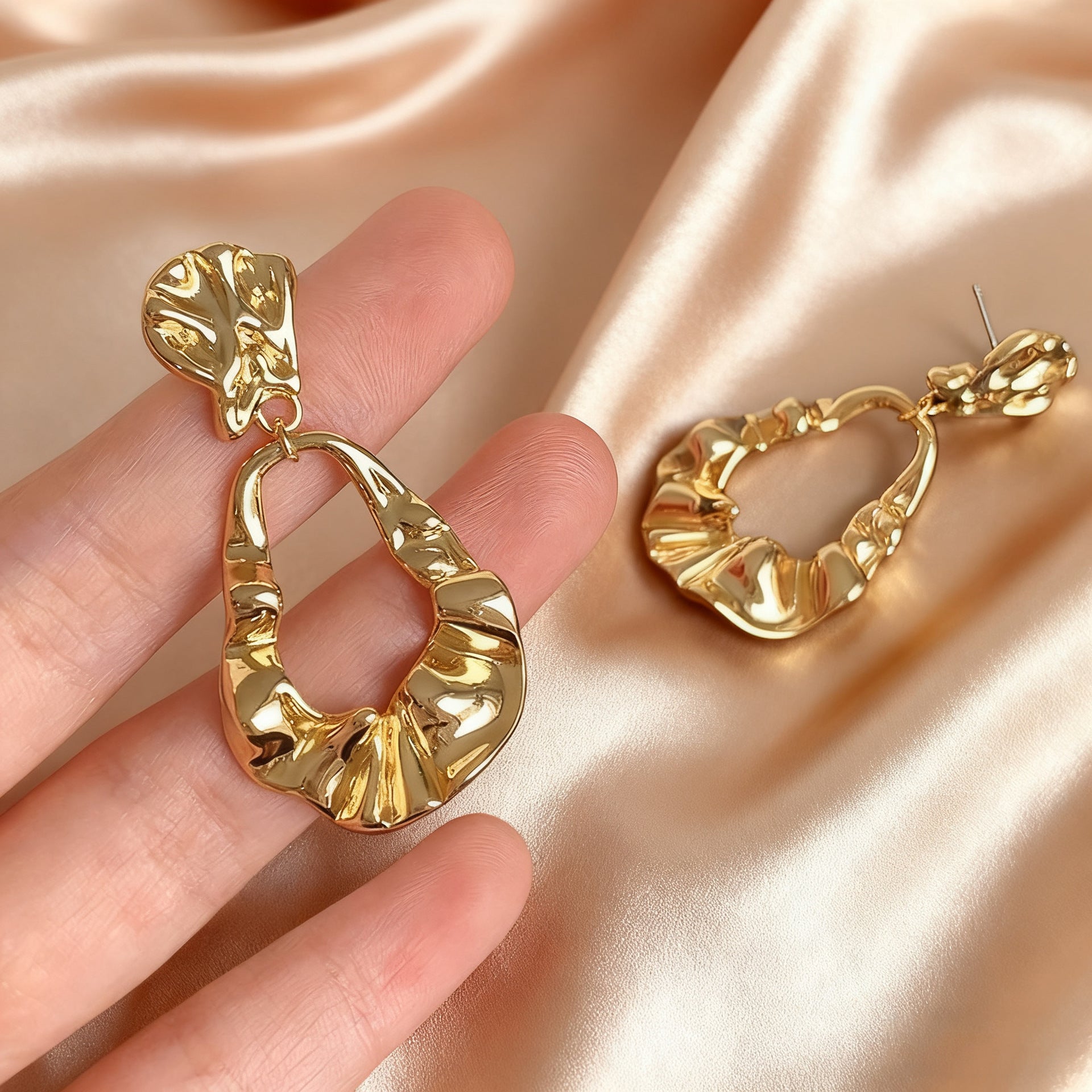 ER523 - Light Luxury Retro Earrings