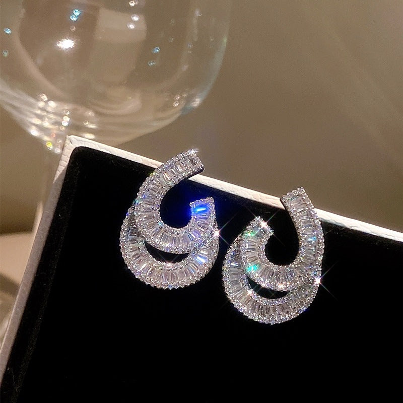 ZER26 - Luxurious Style Earrings