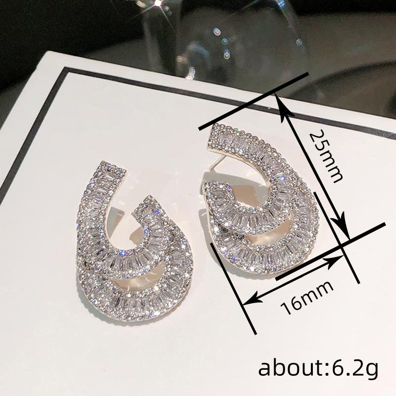 ZER26 - Luxurious Style Earrings