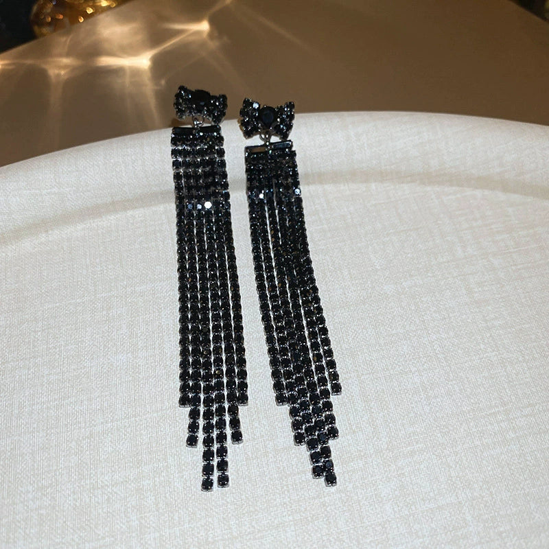 Luxury Black Rhinestone Tassel Earrings – Elegant & Bold