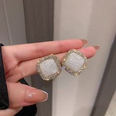 Luxury High-End Crack Diamond Retro Earrings