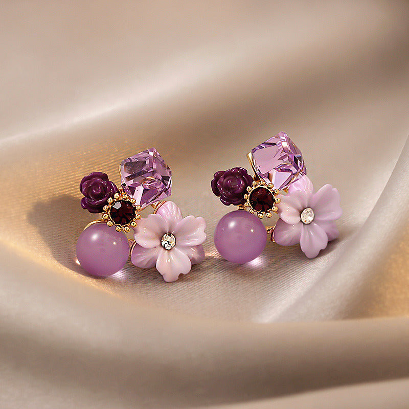 Maple Rhyme Retro Zircon Flower Earrings