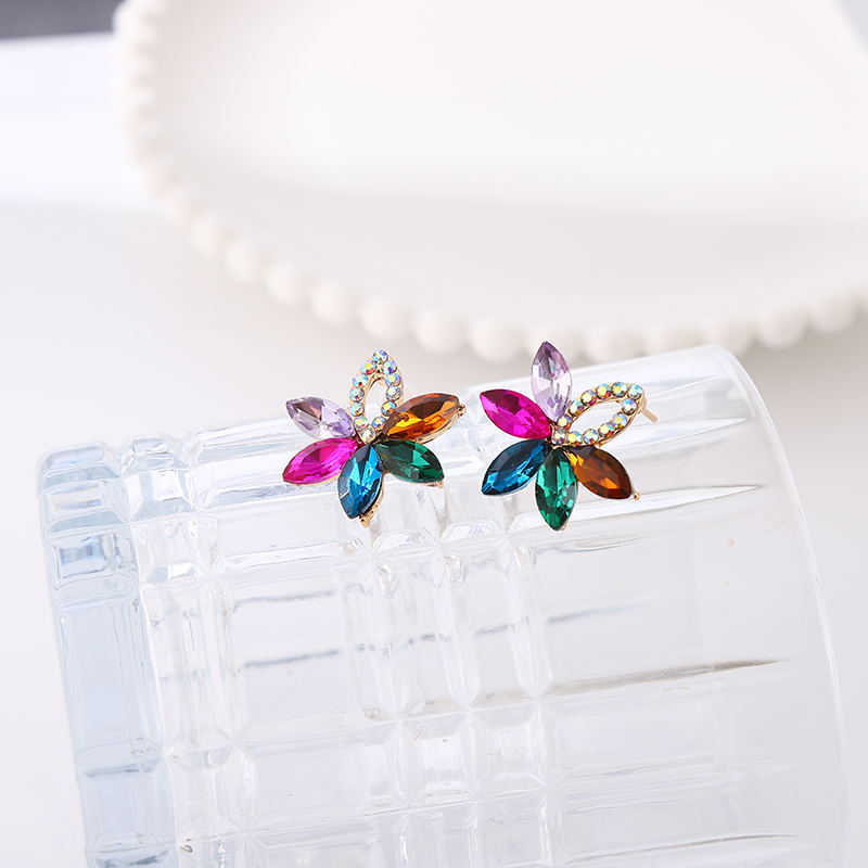 ER518 - Marquise Crystal Stud Earrings