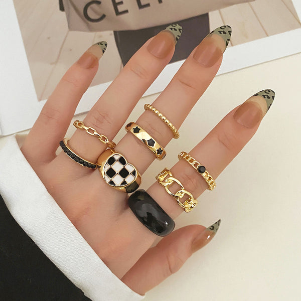 Metal Love Ring Set