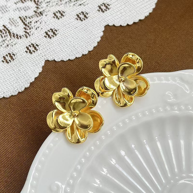 ER491 - Metallic Flower Earrings