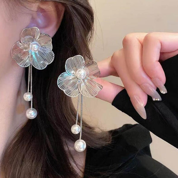 🌙 Moonlit Bloom Pearl Drop Earrings ✨