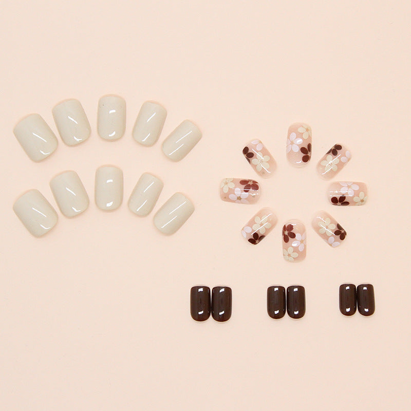 Nail 82 - Daisy Dream Press-On Nails (24Pcs) - Free Nail Kit Included