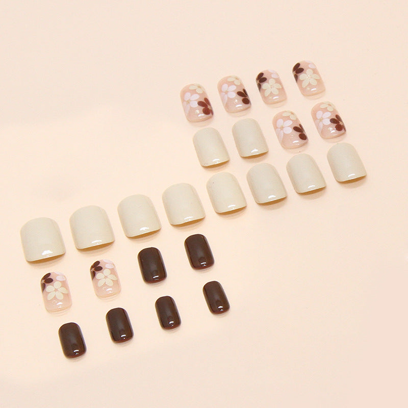 Nail 82 - Daisy Dream Press-On Nails (24Pcs) - Free Nail Kit Included