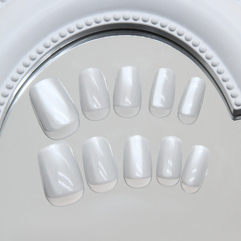 Nail 201 - Misty White Cat's Eye Press-On Nails (24Pcs) - Free Nail Kit Included