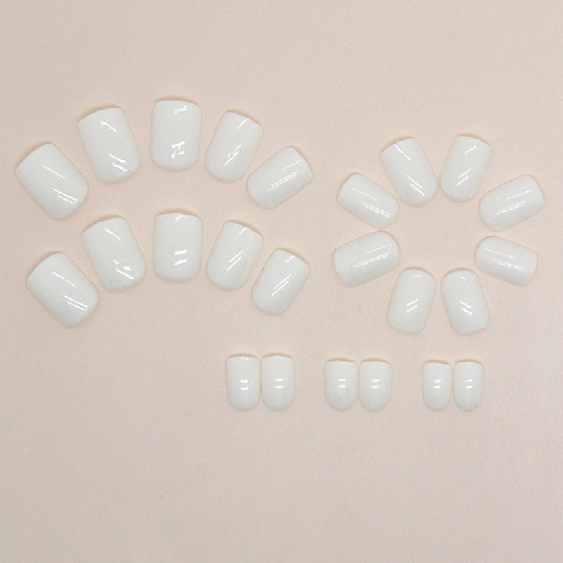 Nail 418 - Creamy White Simplicity (24Pcs) - Free Nail Kit Included