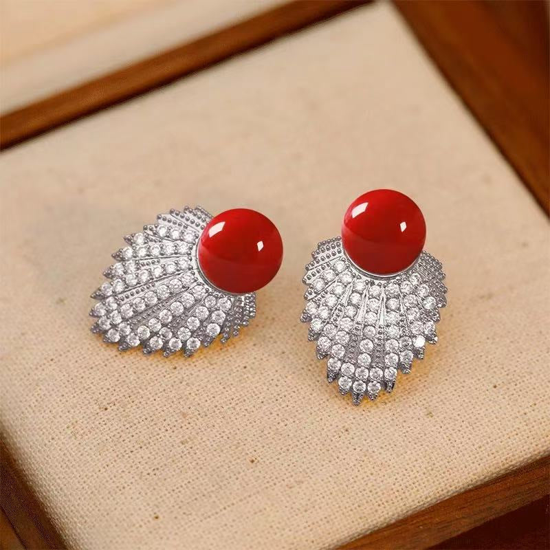 ER549 - Vintage Pearl Stud Earrings
