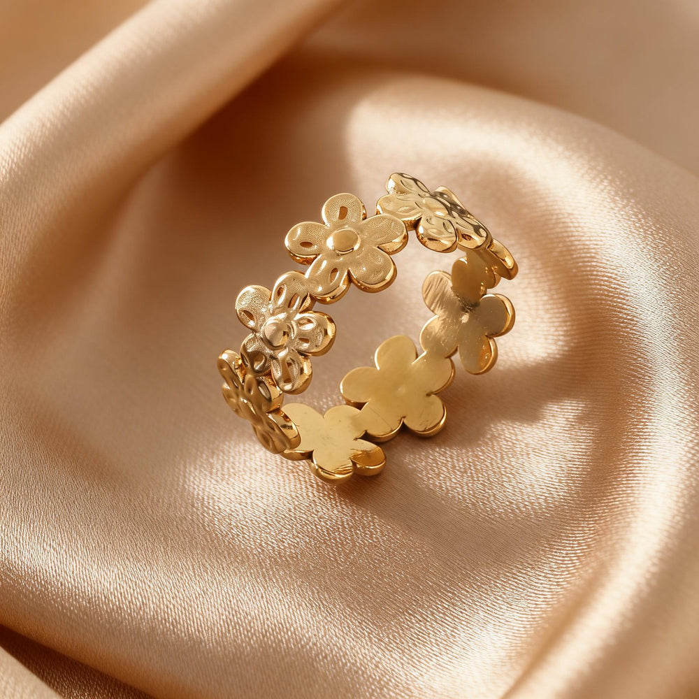 SRNG 82 - Flower Band Ring