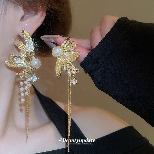 Pearl Flower Tassel Earrings