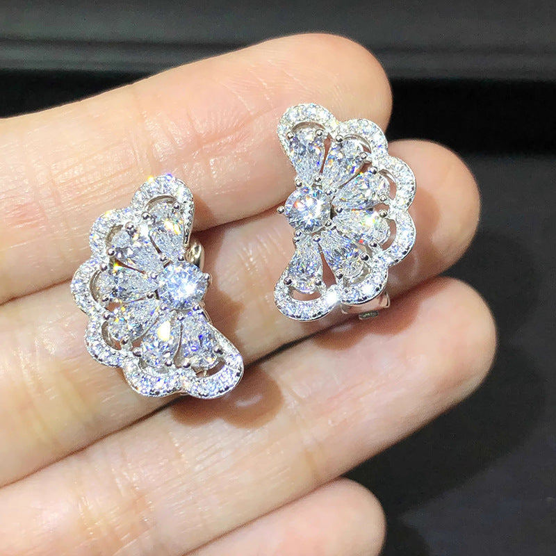 ZER22 - Petal Shaped Earrings