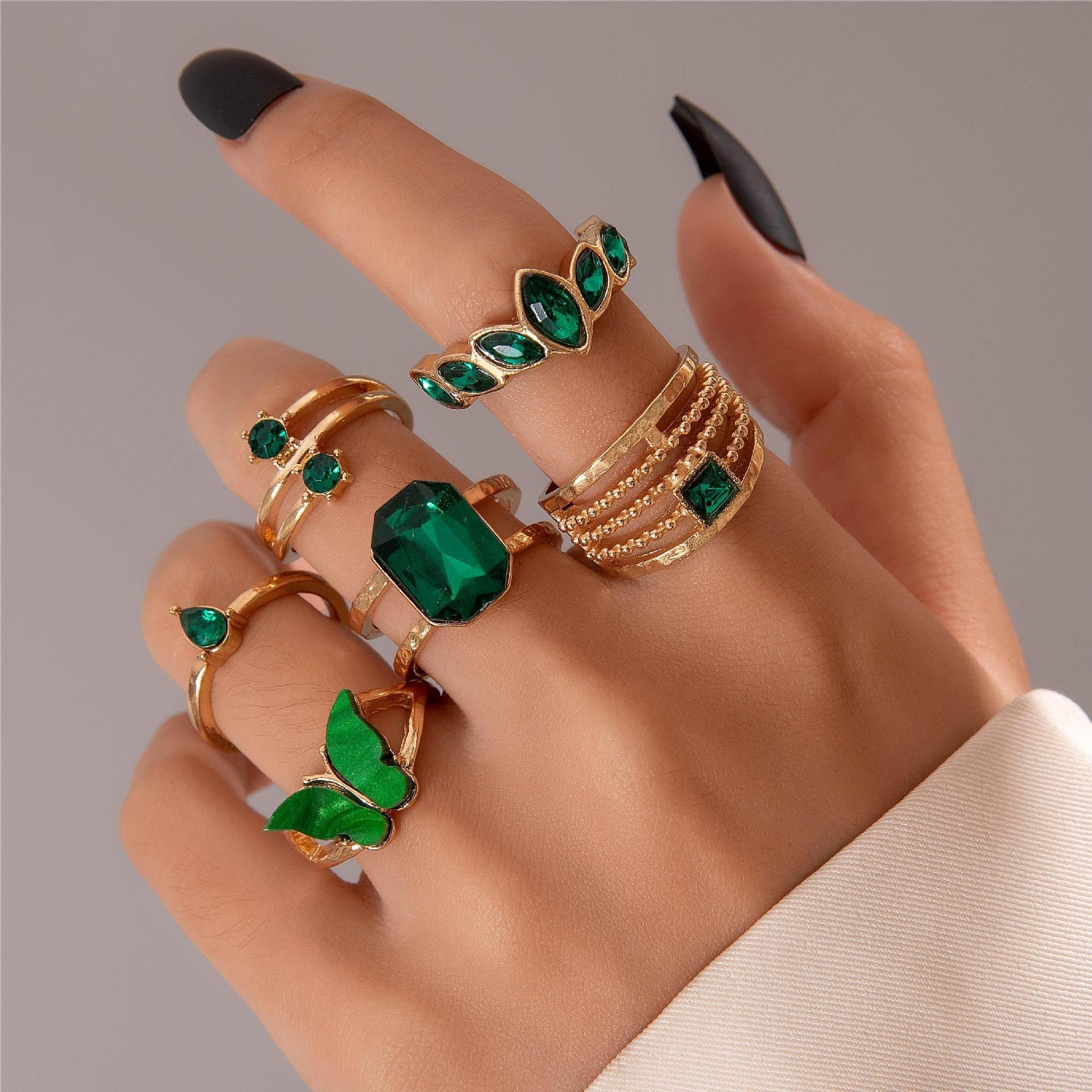 Emerald Butterfly Retro Ring Set