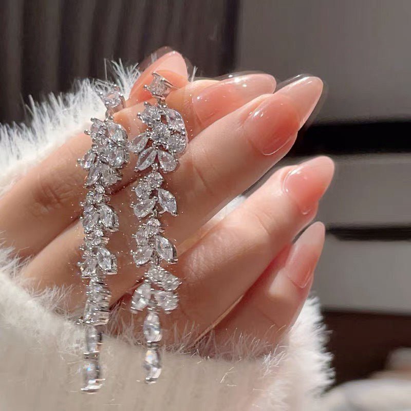 ER509 - Rhinestone Tassel Long Earrings