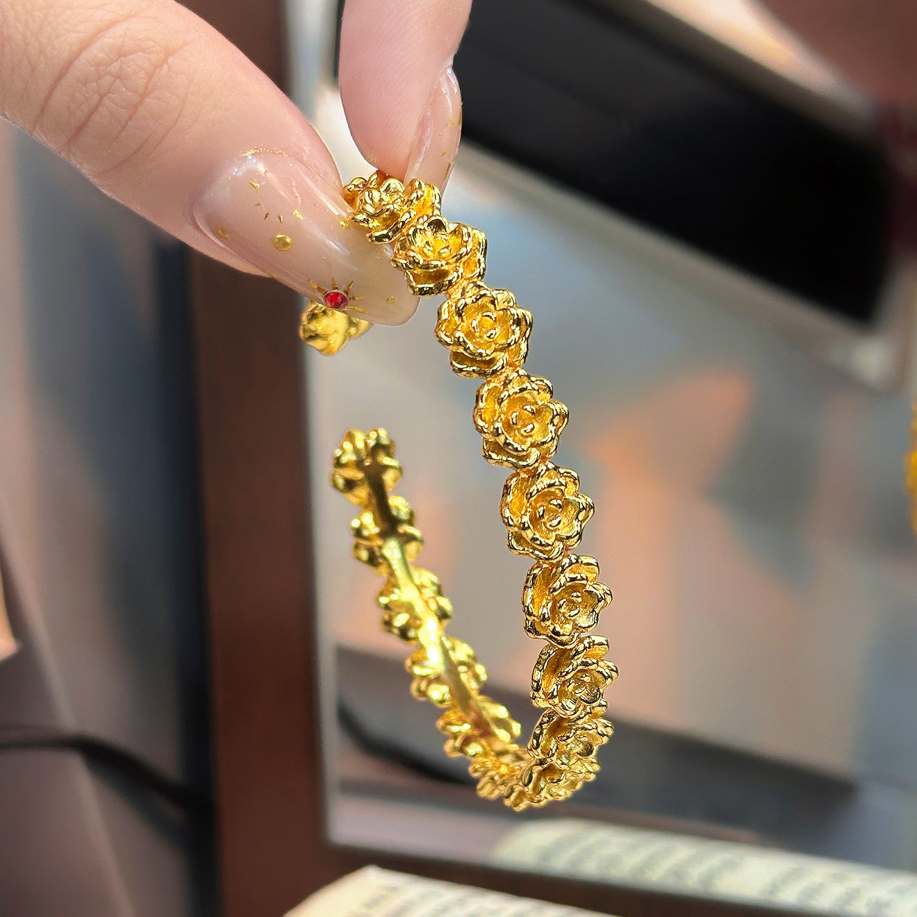 SBRAL13 - Lucky Flower Blossom Bracelet