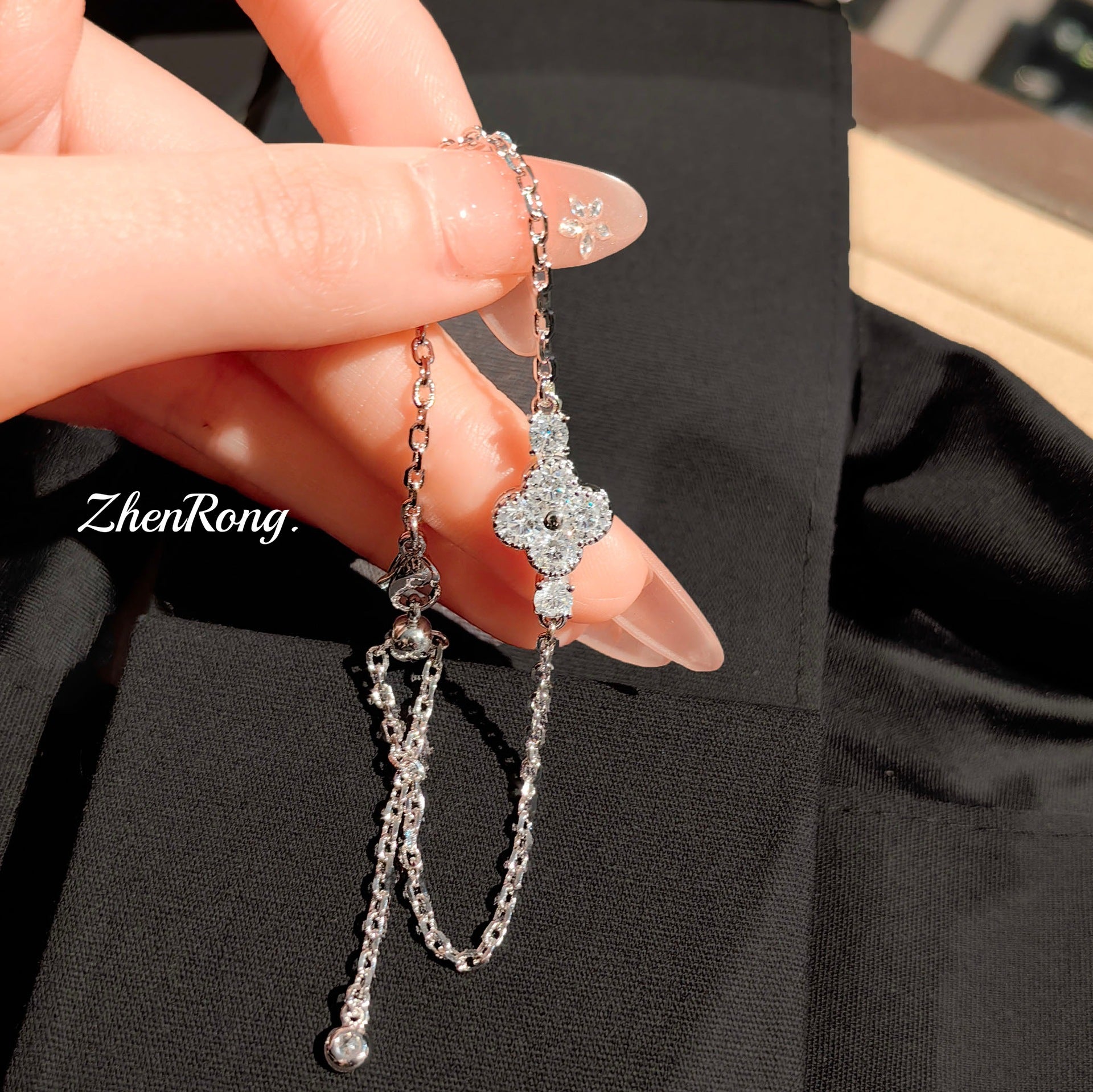 SBRAL15 - Minimalist Four-Leaf Clover Bracelet