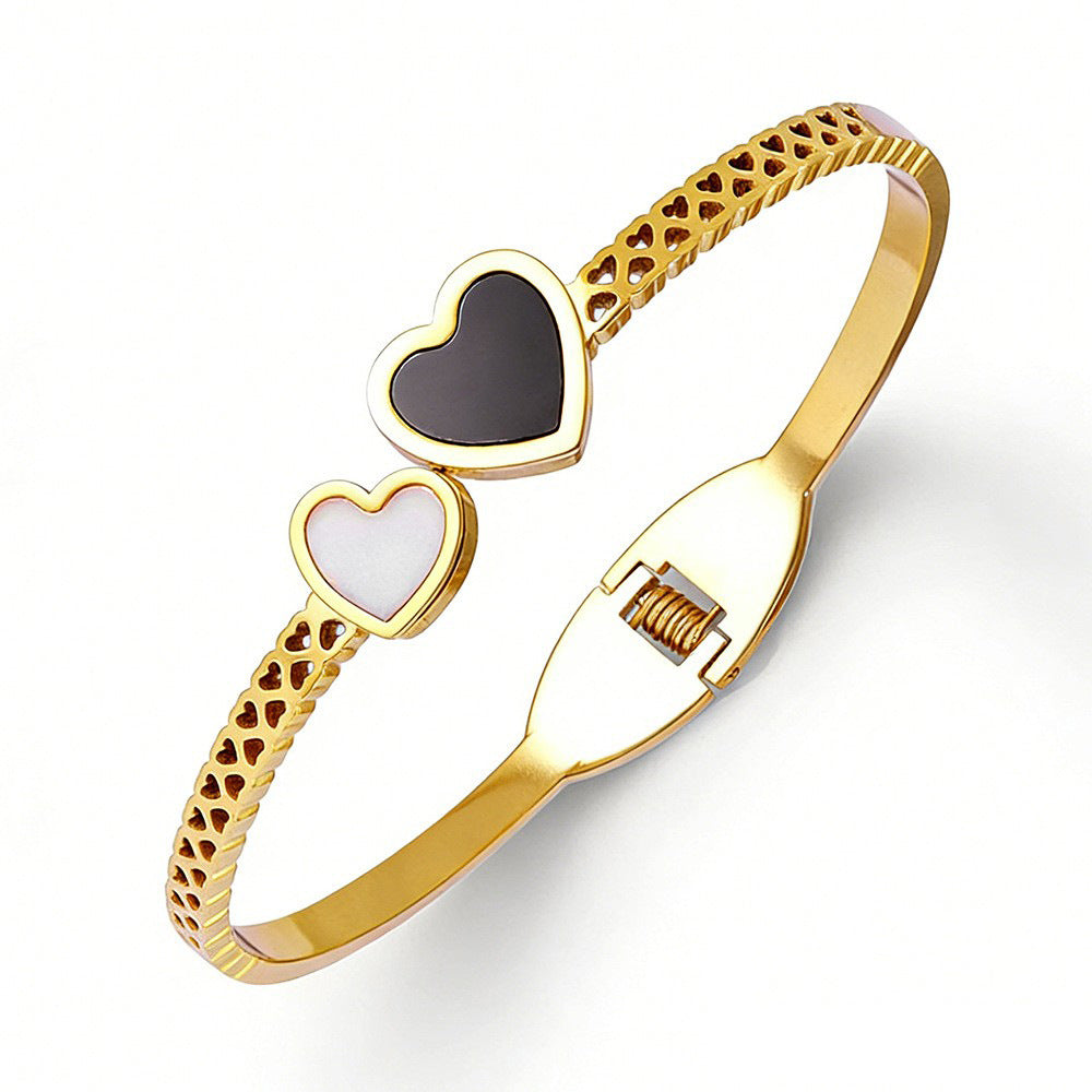 SBRAL22 - Black and White Seashell Bracelet