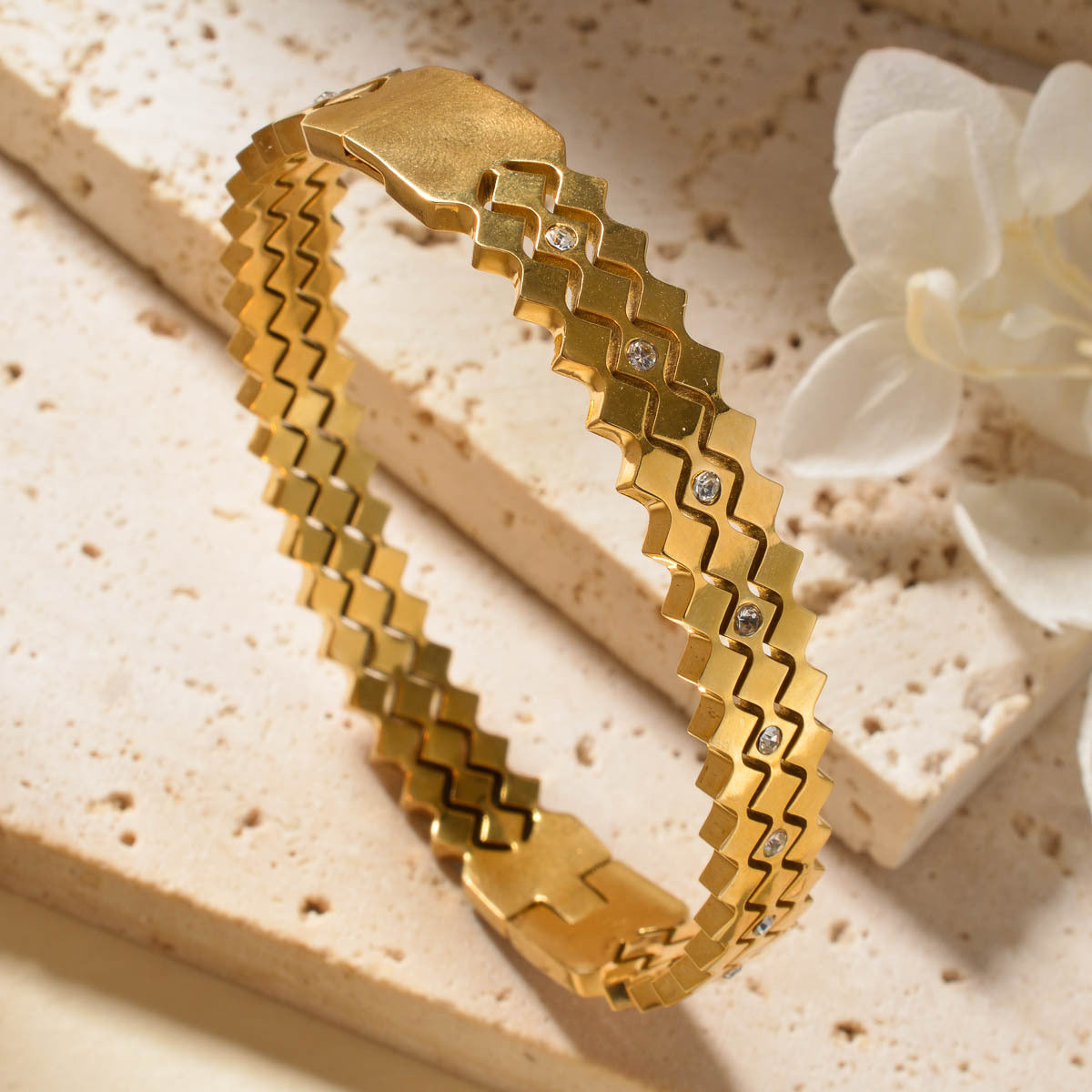 SBRAL23 - Versatile and Elegant Bracelet