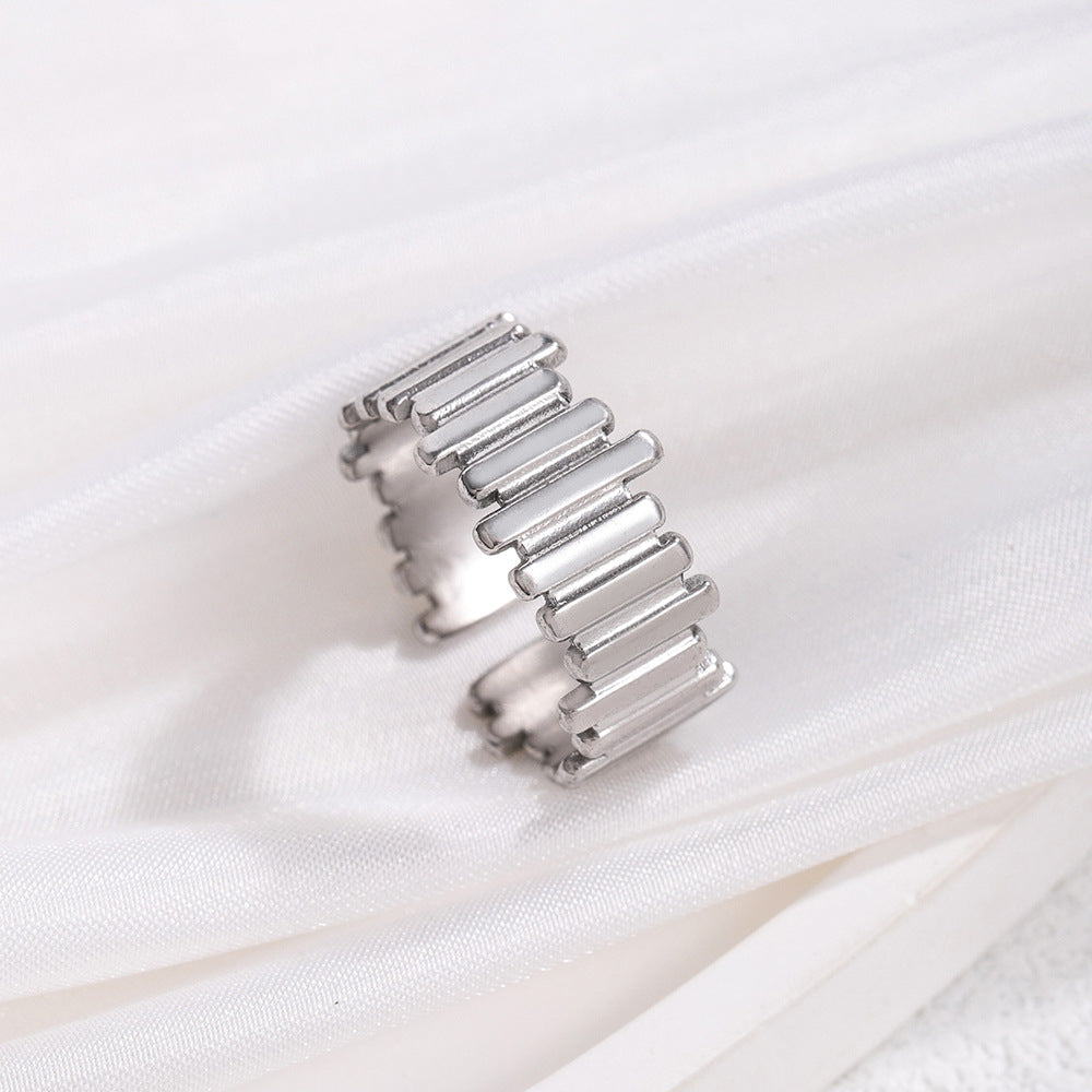 SRNG 81 - Geometric Striped Irregular Ring