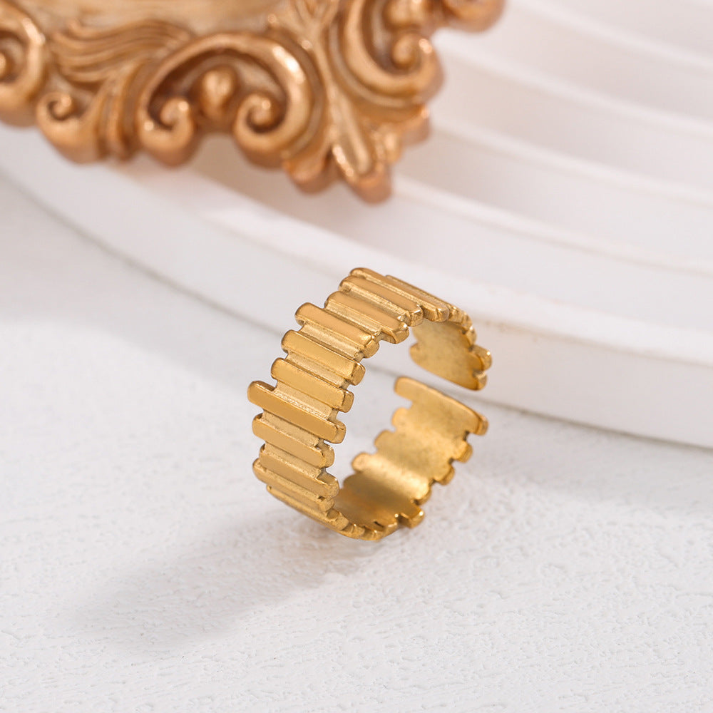 SRNG 81 - Geometric Striped Irregular Ring