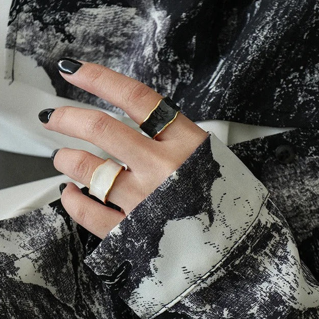 SRNG 90 - Wave Band Ring