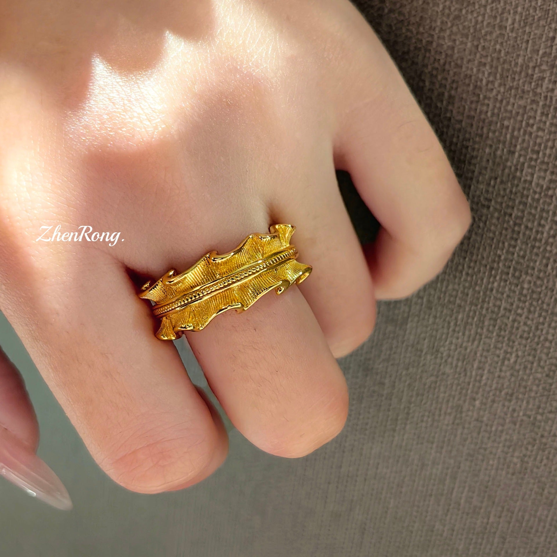 SRNG-67 - French Vintage Style Gold Lace Ring