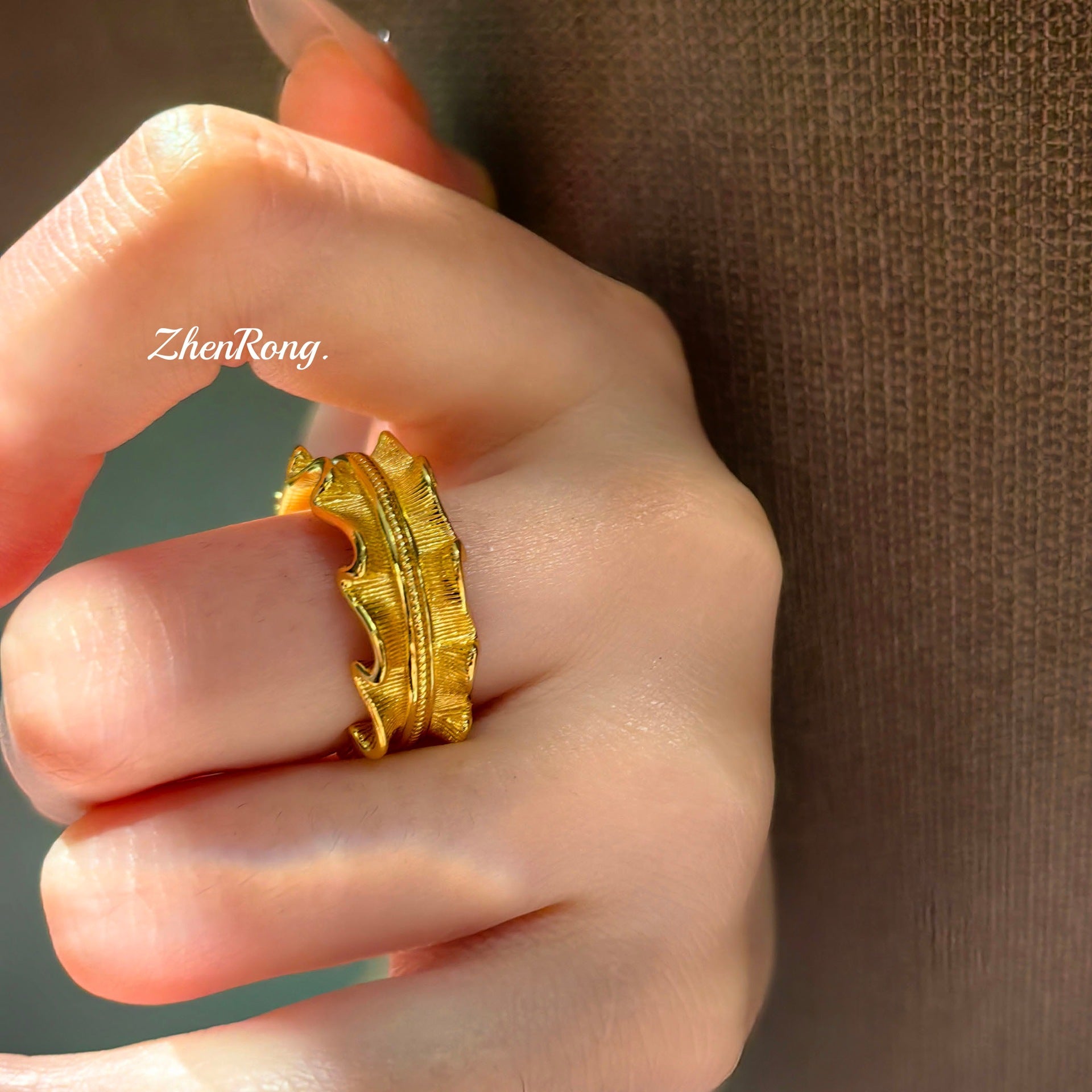 SRNG-67 - French Vintage Style Gold Lace Ring