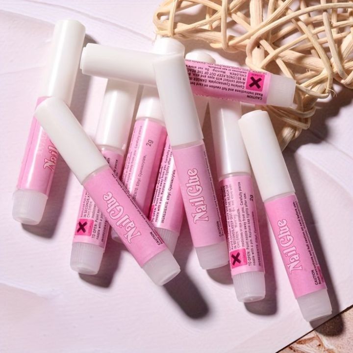 Strong Hold Nail Glue – Quick & Long-Lasting Adhesion  (1 Piece)