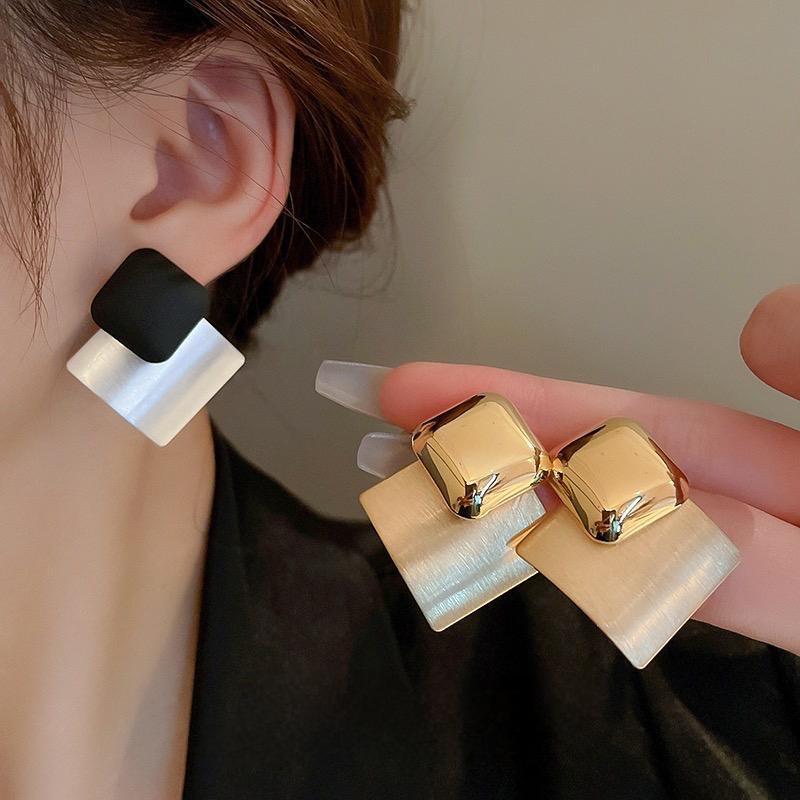 Square Brushed Frosted Earrings