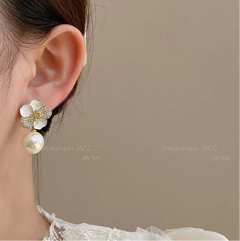 Sweet Oil-Drop Zircon Flower Earrings