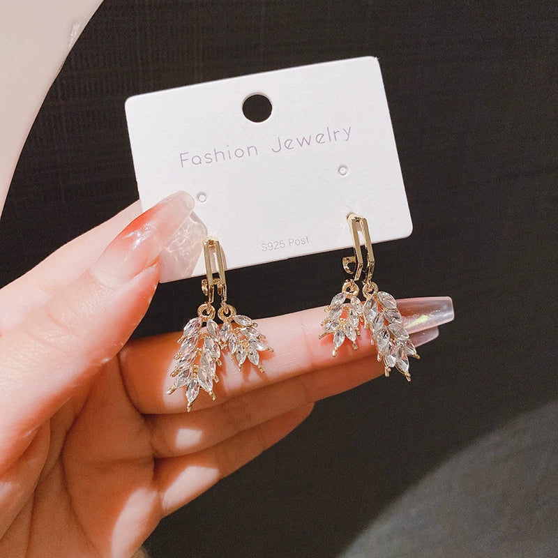 Trendy Leaf Earrings