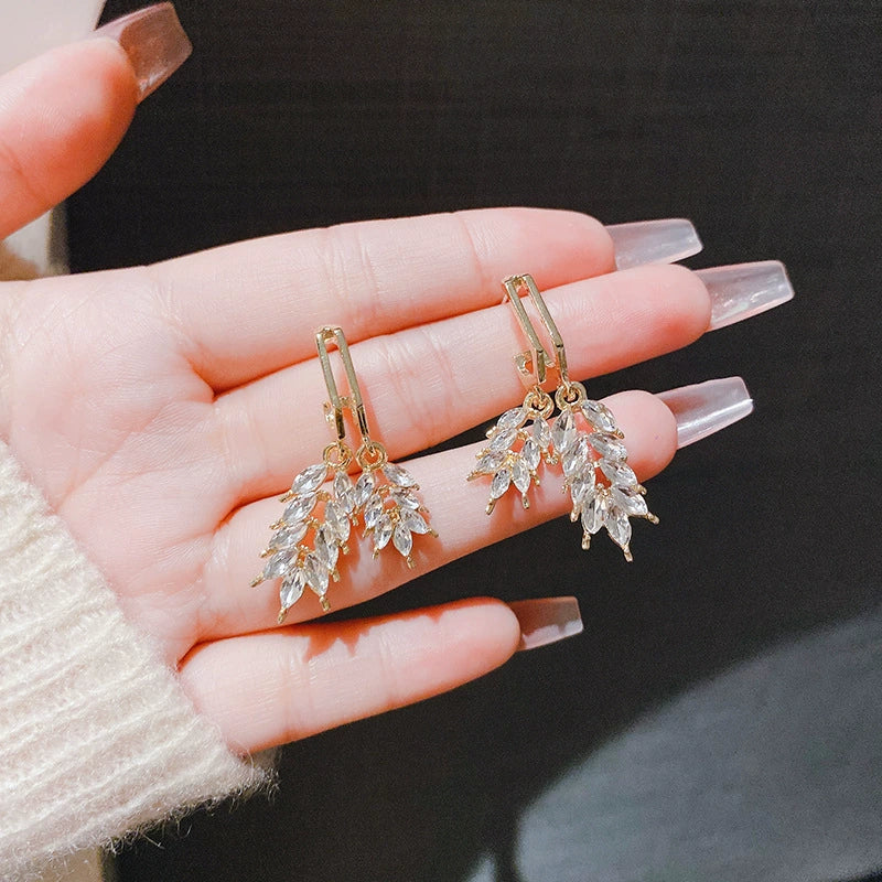 Trendy Leaf Earrings