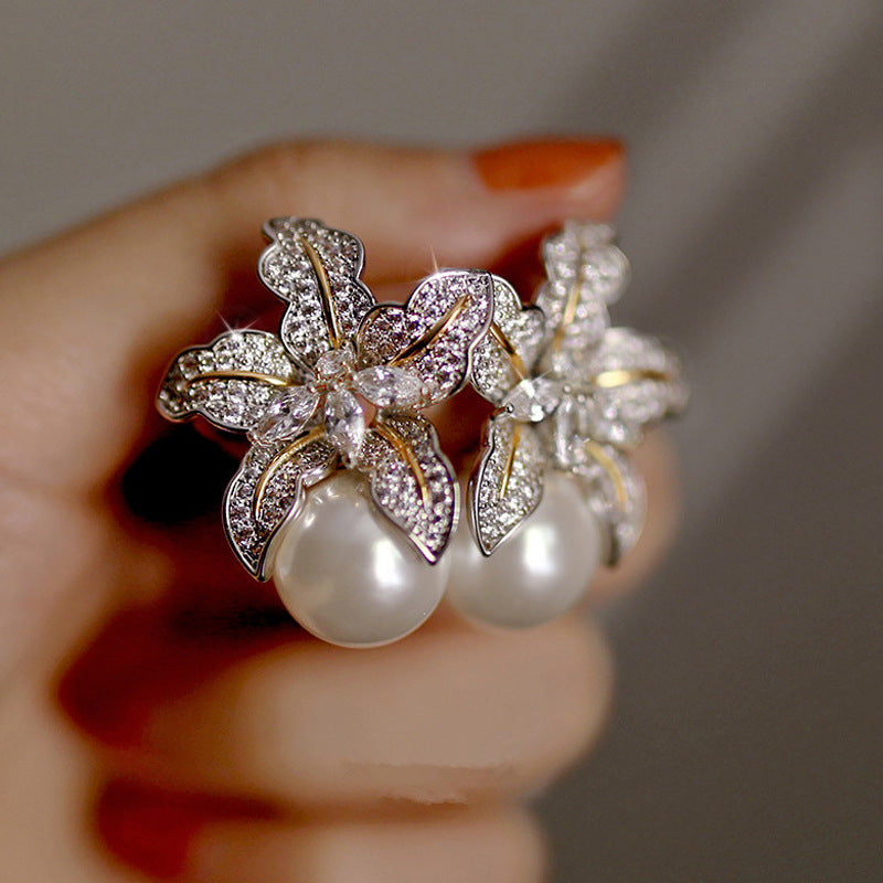 ZER08 - Two Tone Lily earrings