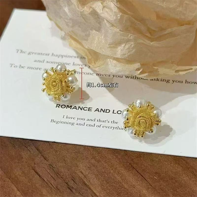 ER524 - Yellow Rose Pearl Stud Earrings