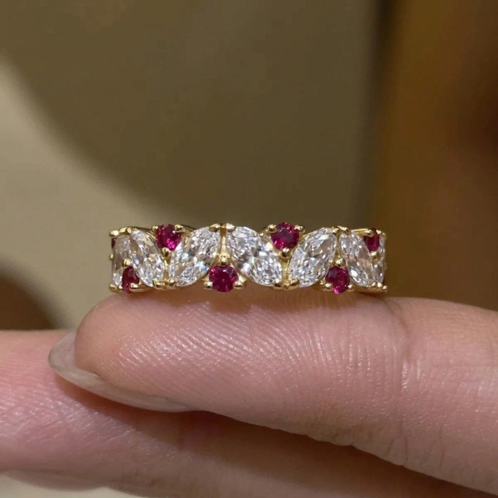 ZRNG 122 - Red Sapphire Gold Color [Adjustable opening]