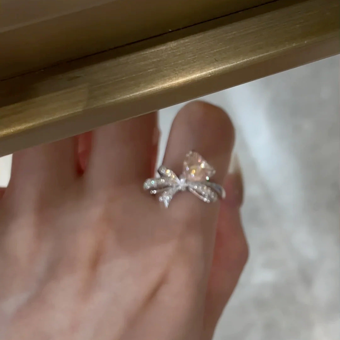 ZRNG 150 - Luxury Bow Ring [Adjustable opening]