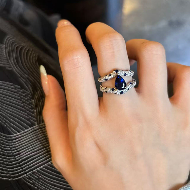 ZRNG 170 - Blue Teardrop-cut Crystal Ring [Adjustable opening]
