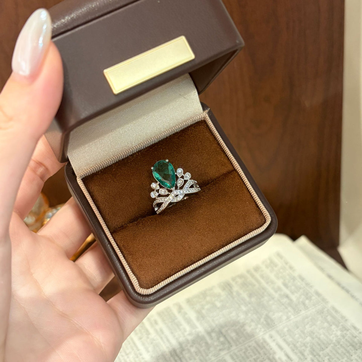 ZRNG 173 - Emerald Cubic Zirconia Ring [Adjustable opening]
