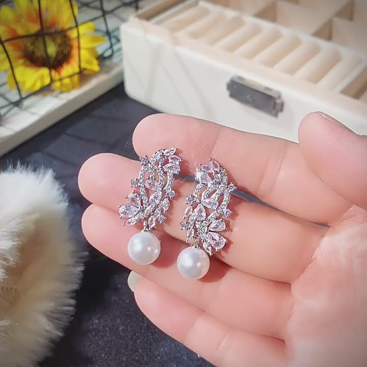 ZER31 - Geometric Faux Pearl Earrings